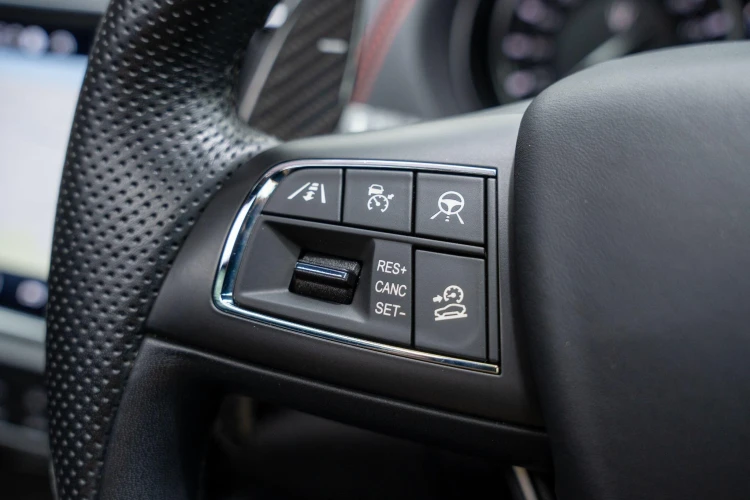 Vehicle Image 32