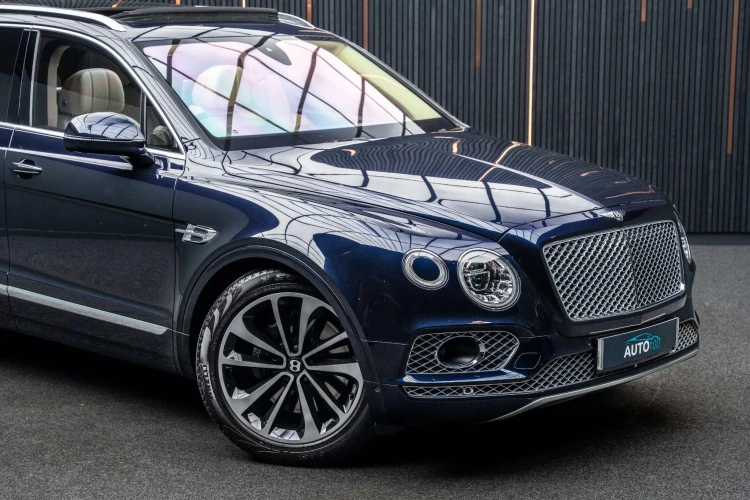 Vehicle Image 7