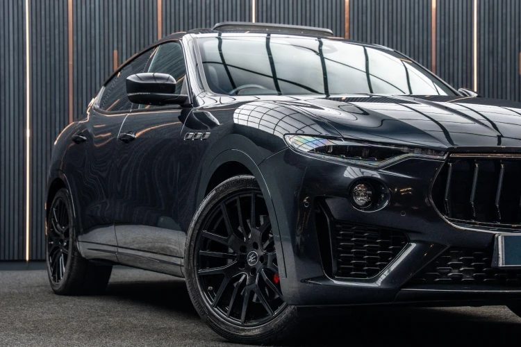 Vehicle Image 7