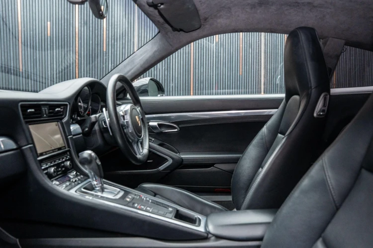 Vehicle Image 31