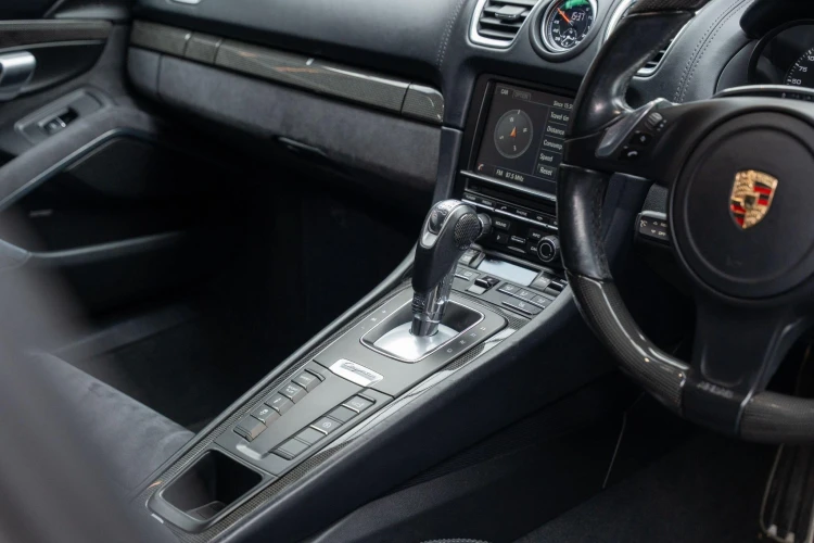Vehicle Image 19