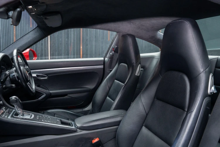 Vehicle Image 35