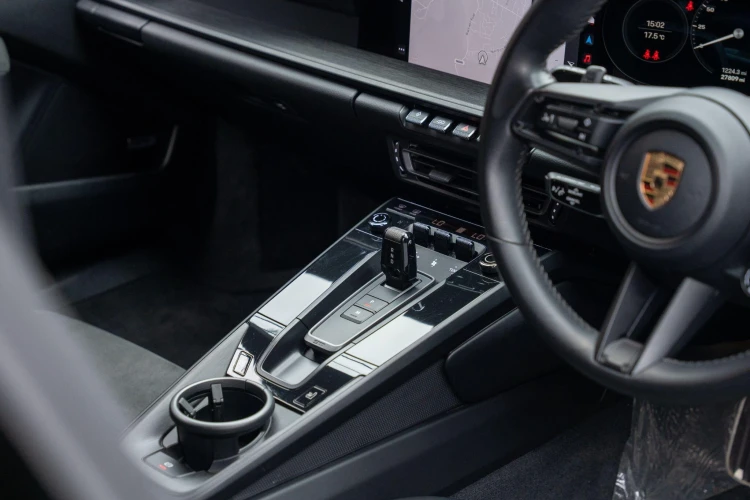 Vehicle Image 35