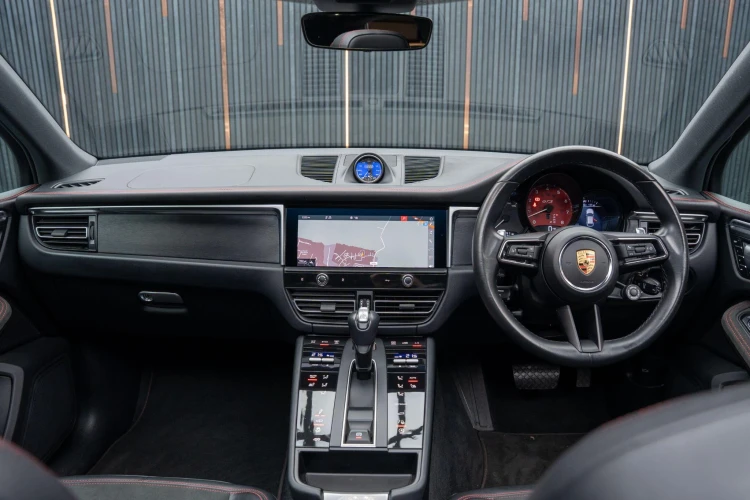 Vehicle Image 39