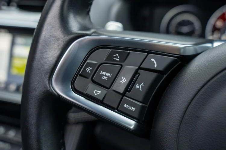 Vehicle Image 22
