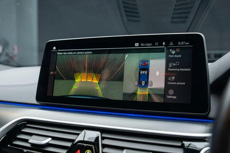 Vehicle Image 8