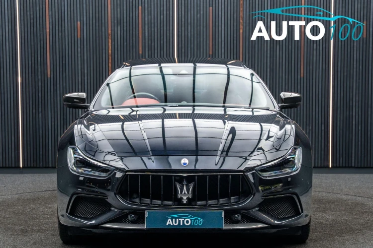 Vehicle Image 9