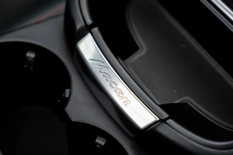 Vehicle Image 36