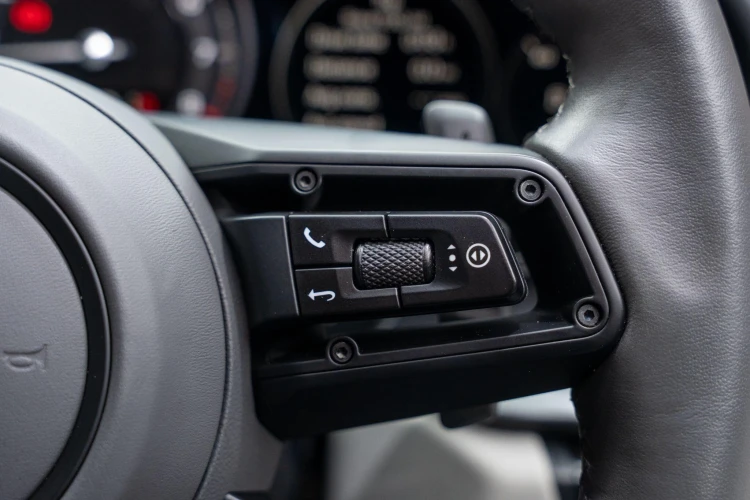 Vehicle Image 22