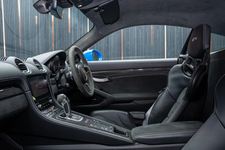 Vehicle Image 35