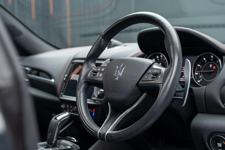 Vehicle Image 4