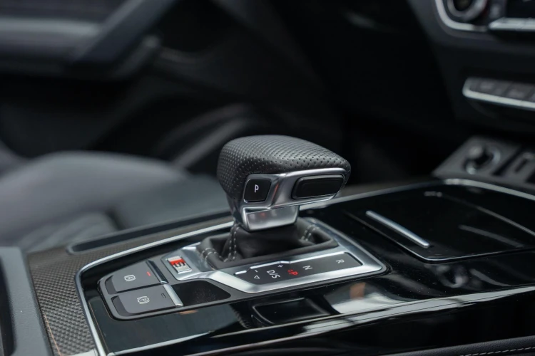 Vehicle Image 36