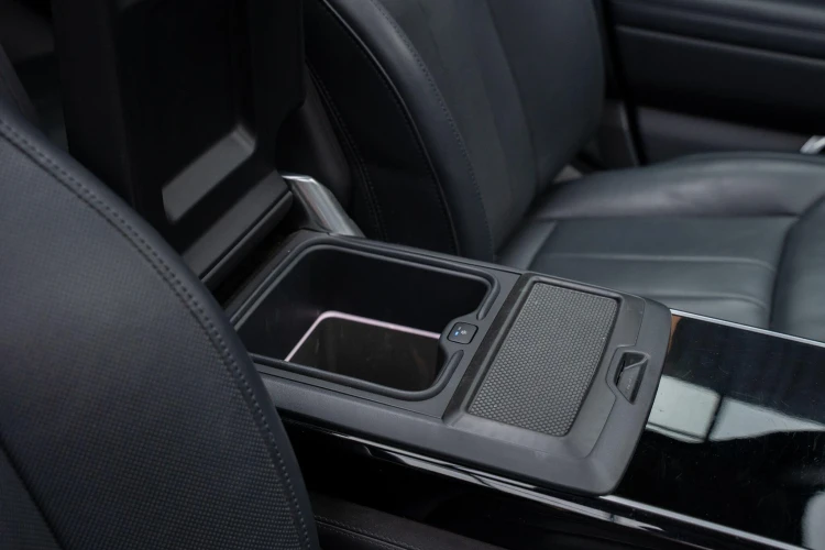 Vehicle Image 30