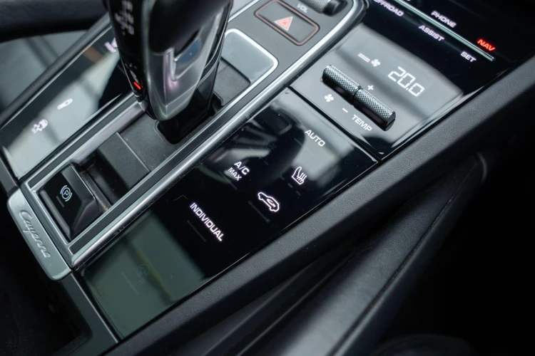 Vehicle Image 35