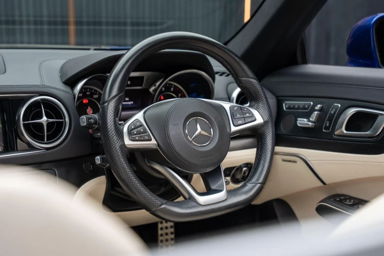 Vehicle Image 40