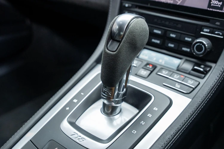 Vehicle Image 22