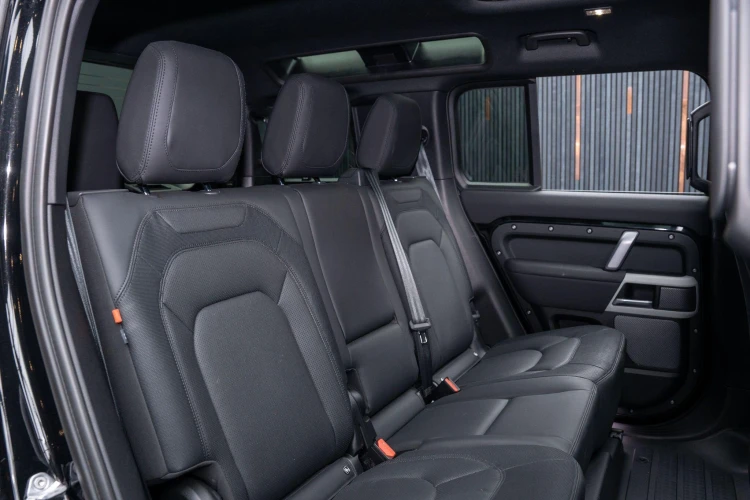 Vehicle Image 14