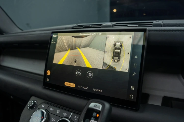 Vehicle Image 8