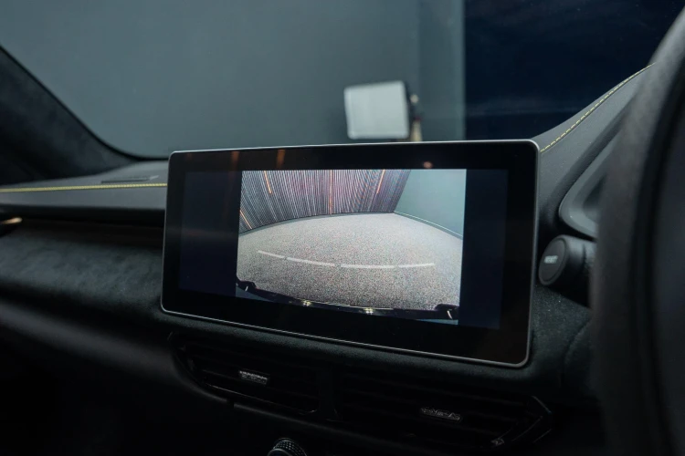 Vehicle Image 8