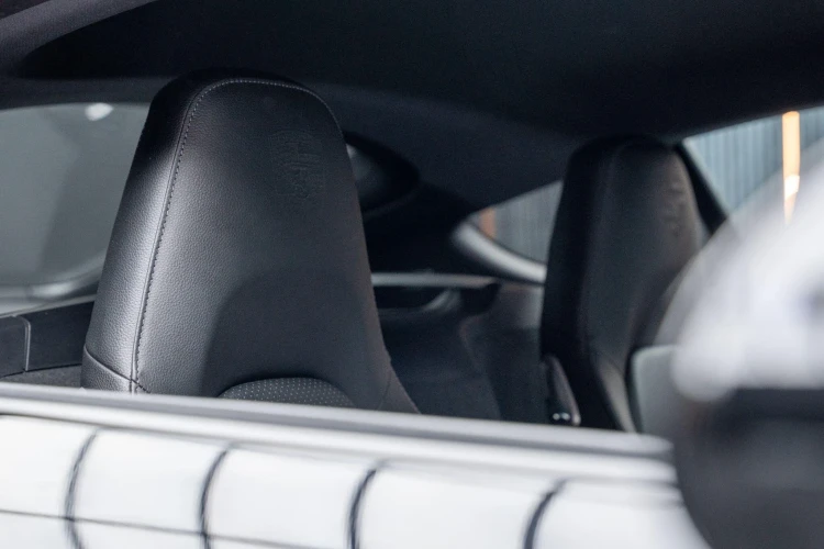 Vehicle Image 30