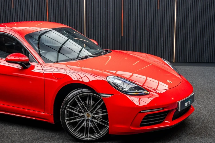 Vehicle Image 7