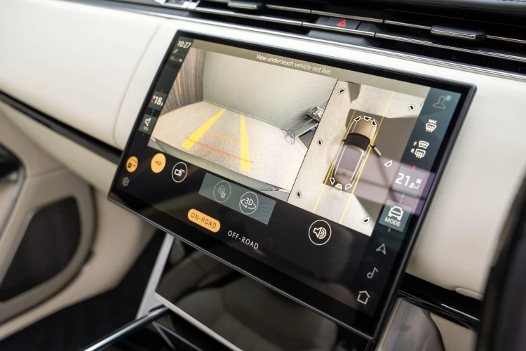 Vehicle Image 8