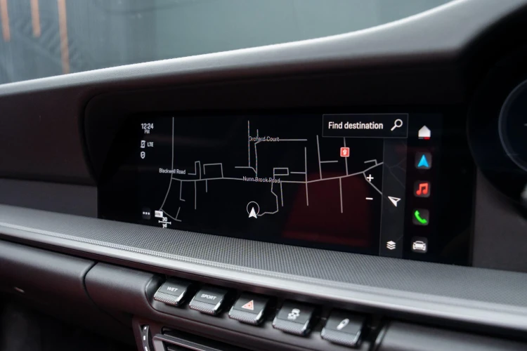 Vehicle Image 10