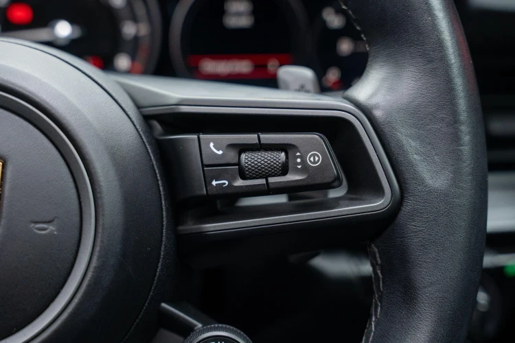Vehicle Image 37