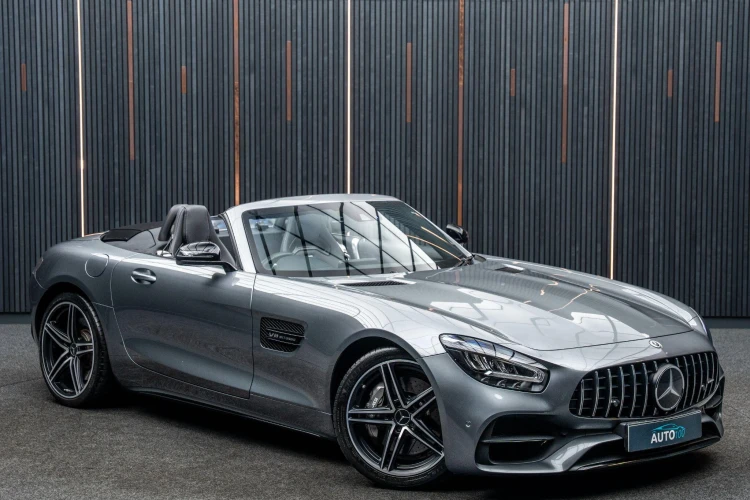 Vehicle Image 9