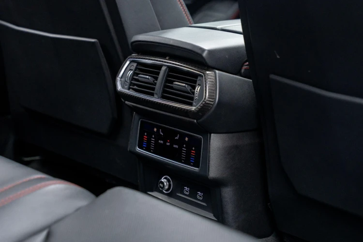 Vehicle Image 39