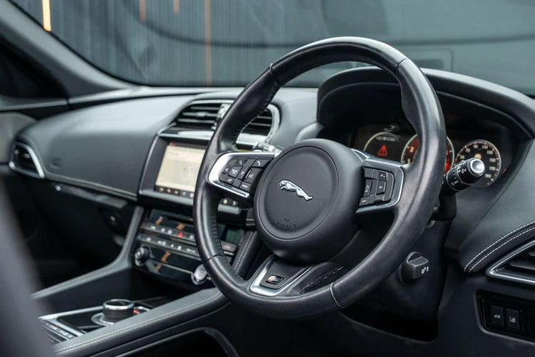 Vehicle Image 36