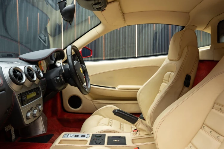 Vehicle Image 35