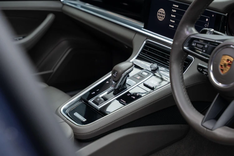 Vehicle Image 36