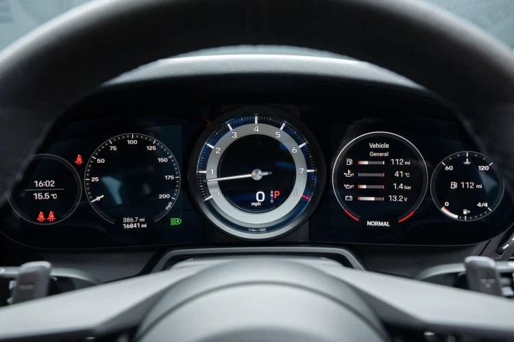 Vehicle Image 30