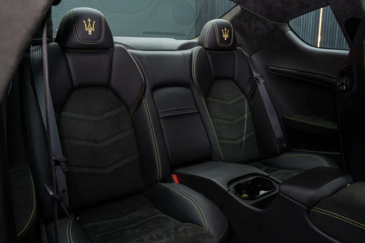 Vehicle Image 14
