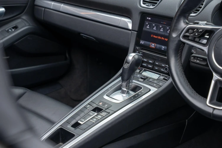 Vehicle Image 37