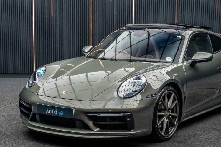 Vehicle Image 5