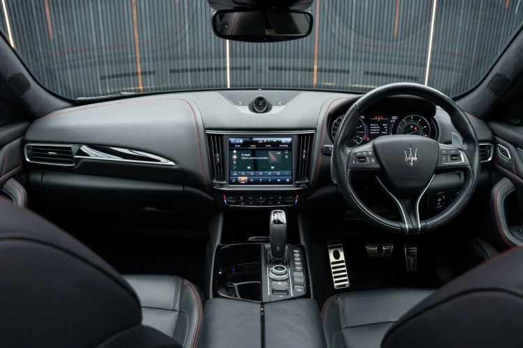 Vehicle Image 36