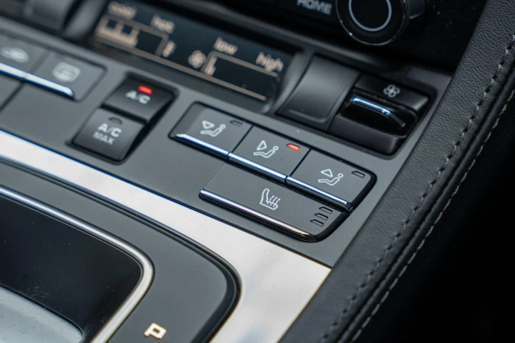 Vehicle Image 20