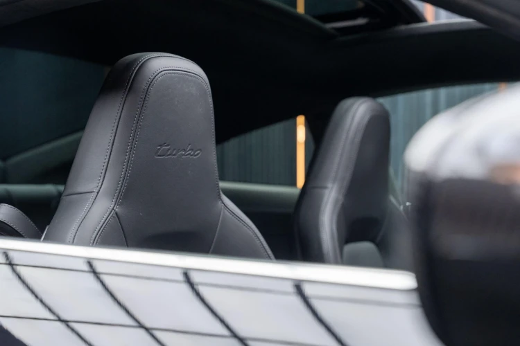 Vehicle Image 37