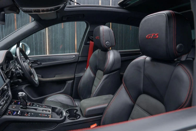 Vehicle Image 41