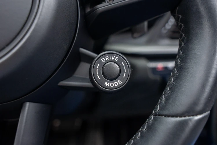 Vehicle Image 30