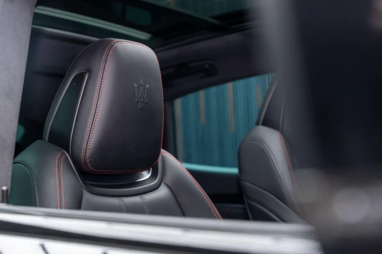 Vehicle Image 37