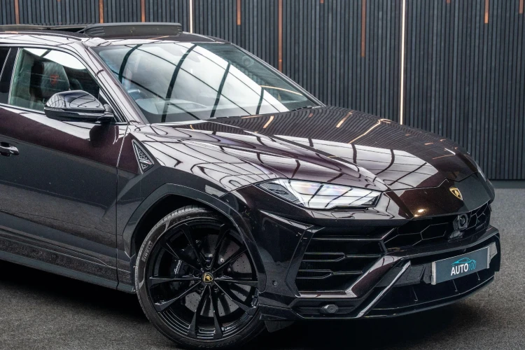 Vehicle Image 9
