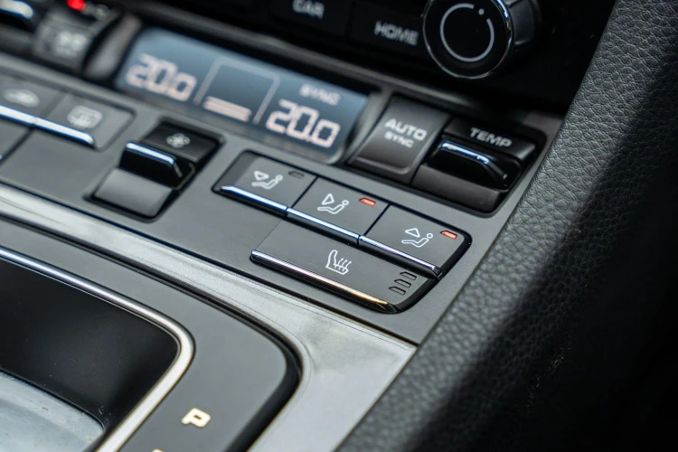 Vehicle Image 22