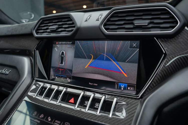 Vehicle Image 8