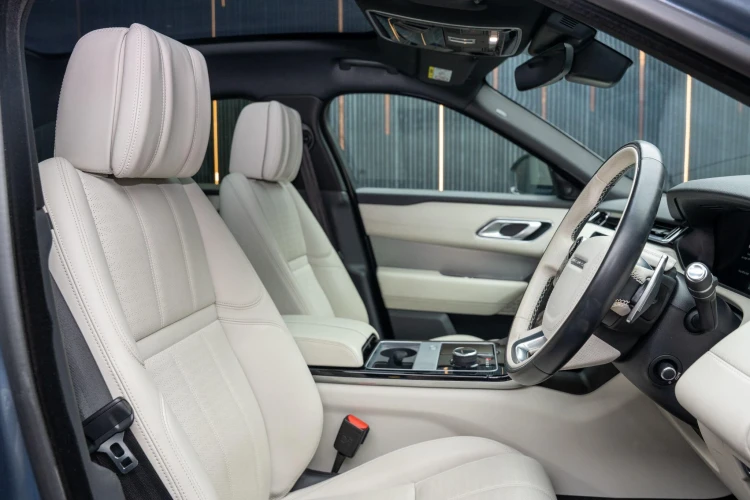 Vehicle Image 20