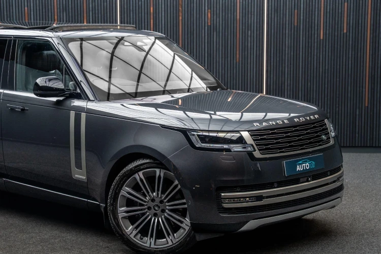 Vehicle Image 9