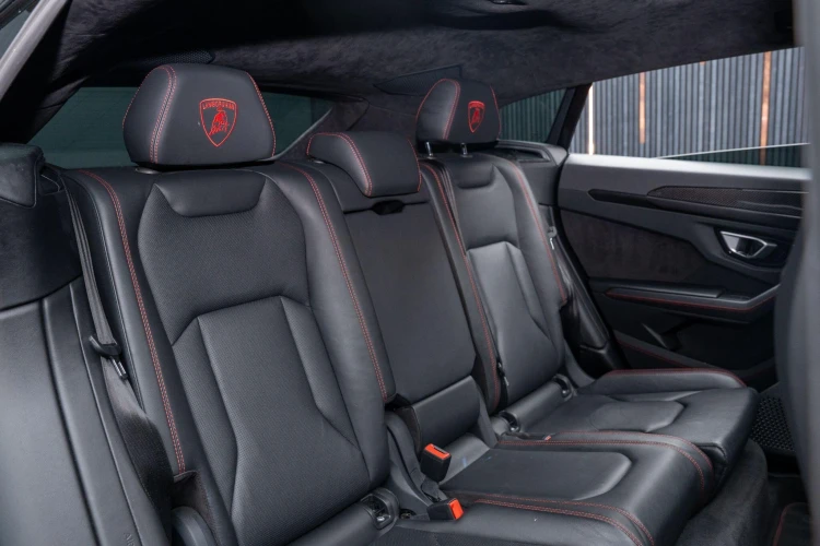 Vehicle Image 14