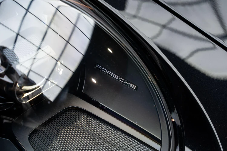 Vehicle Image 30